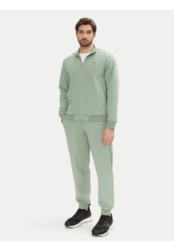 EA7 Emporio Armani Dres 7M000554 AF13526 U9024 Zielony Regular Fit. Kolor: zielony. Materiał: syntetyk