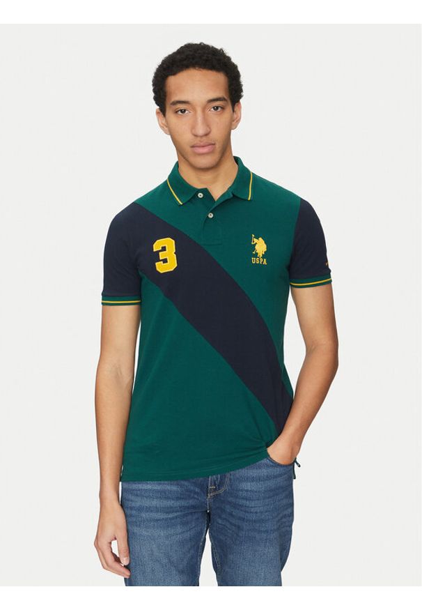 U.S. Polo Assn. Polo MUP3996 Zielony Regular Fit. Typ kołnierza: polo. Kolor: zielony. Materiał: bawełna