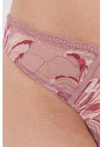 Calvin Klein Underwear Stringi kolor różowy z koronki. Kolor: różowy. Materiał: koronka. Wzór: koronka