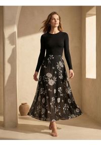 Sinsay - Rozkloszowana spódnica midi w kwiaty - wielobarwny. Wzór: kwiaty #1