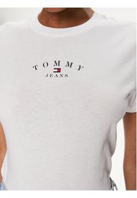 Tommy Jeans T-Shirt Essential Logo DW0DW18140 Biały Slim Fit. Kolor: biały. Materiał: syntetyk