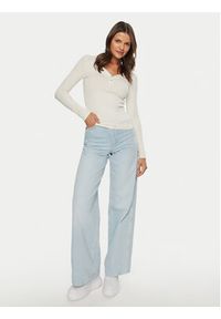 Guess Bluzka Kyla W4BP51 KBCO2 Biały Regular Fit. Kolor: biały. Materiał: wiskoza #2