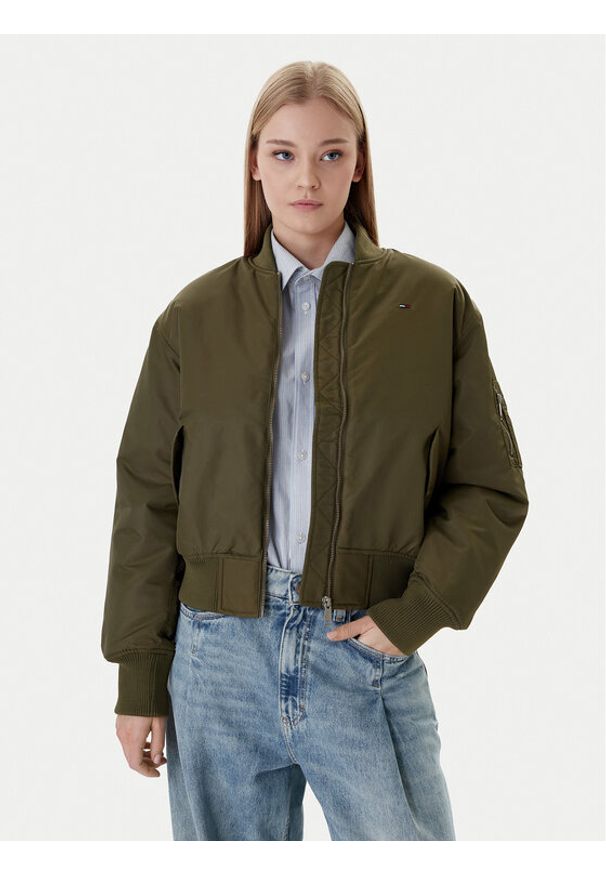 Tommy Jeans Kurtka bomber Essential DW0DW22046 Zielony Regular Fit. Kolor: zielony. Materiał: syntetyk