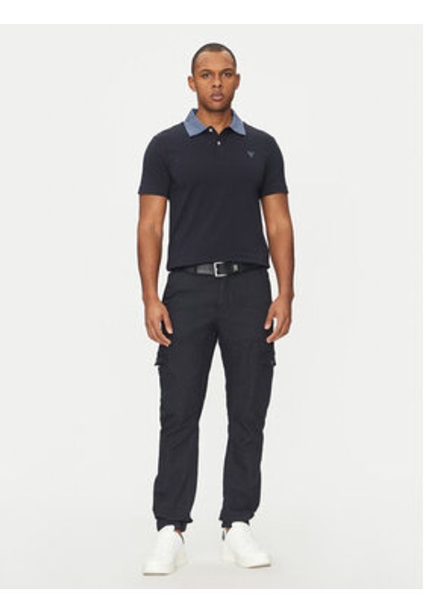 Guess Polo M5GP66 J1314 Niebieski Regular Fit. Typ kołnierza: polo. Kolor: niebieski. Materiał: bawełna