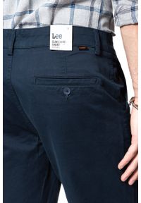 Lee - SPODENKI LEE SLIM CHINO SHORT DARK NAVY L73HLA21. Materiał: materiał #9