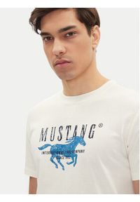 Mustang T-Shirt Austin 1016484 Biały Regular Fit. Kolor: biały. Materiał: bawełna #3