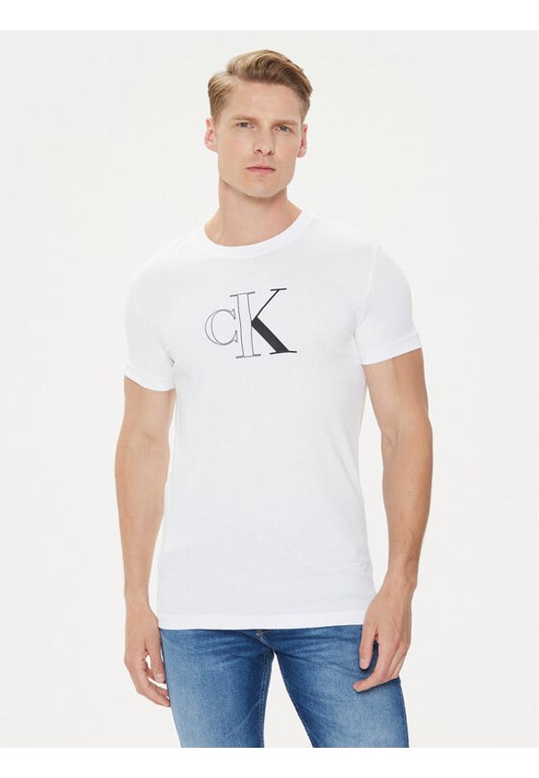 Calvin Klein Jeans T-Shirt Outline Monologo J30J325678 Biały Slim Fit. Kolor: biały. Materiał: bawełna