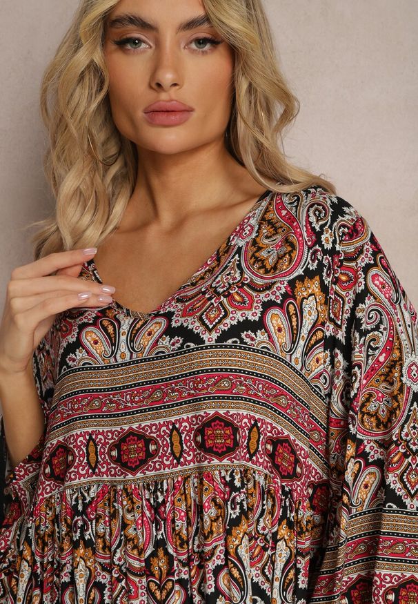 Renee - Czarno-Bordowa Rozkloszowana Sukienka we Wzór Paisley z Rękawem 3/4 Briarwa. Okazja: na co dzień. Kolor: czarny. Wzór: paisley. Styl: casual, elegancki