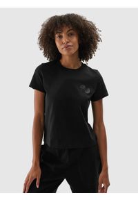 4f - T-shirt z bawełny organicznej z nadrukiem damski - czarny. Kolor: czarny. Materiał: bawełna. Wzór: nadruk #1