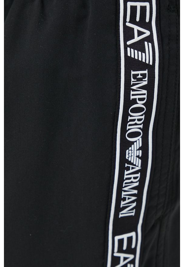 EA7 Emporio Armani szorty kąpielowe kolor czarny. Kolor: czarny. Materiał: tkanina. Wzór: nadruk