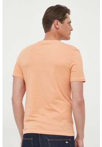 Guess t-shirt bawełniany kolor pomarańczowy z aplikacją. Kolor: pomarańczowy. Materiał: bawełna. Wzór: aplikacja. Styl: klasyczny #4