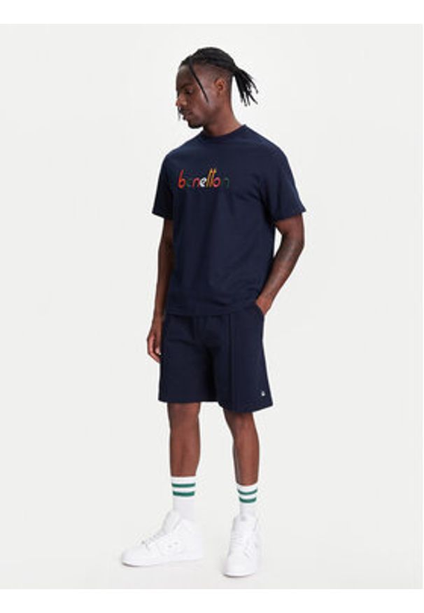 United Colors of Benetton - United Colors Of Benetton T-Shirt 3MI6U109O Granatowy Oversize. Kolor: niebieski. Materiał: bawełna