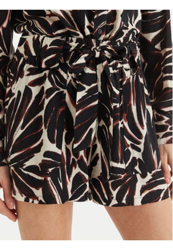 only - ONLY Szorty materiałowe Nova 15317850 Czarny Regular Fit. Kolor: czarny. Materiał: wiskoza