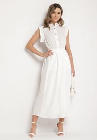 Born2be - Biała Sukienka Koszulowa o Rozkloszowanym Kroju z Wiązaniem w Pasie Mavirielle. Okazja: na co dzień. Typ kołnierza: dekolt w serek. Kolor: biały. Materiał: skóra. Długość rękawa: długi rękaw. Typ sukienki: koszulowe. Styl: casual, elegancki #6