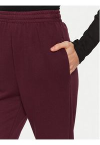 ViCOLO Spodnie dresowe TS0553 Bordowy Regular Fit. Kolor: czerwony. Materiał: bawełna, syntetyk #2