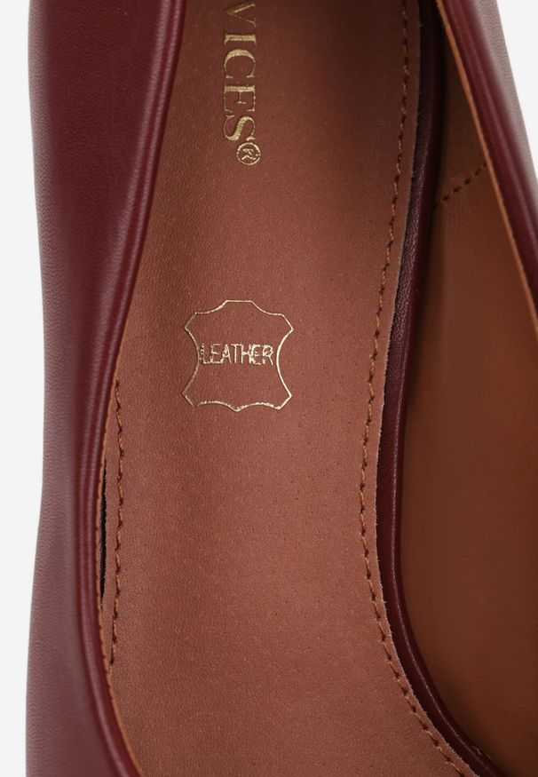 Born2be - Bordowe Szpilki Vices ze Skórzaną Wkładką Amixie. Okazja: na spotkanie biznesowe, na ślub cywilny, do pracy, na wesele. Nosek buta: szpiczasty. Kolor: czerwony. Materiał: skóra. Obcas: na szpilce. Styl: biznesowy, elegancki, klasyczny. Wysokość obcasa: średni