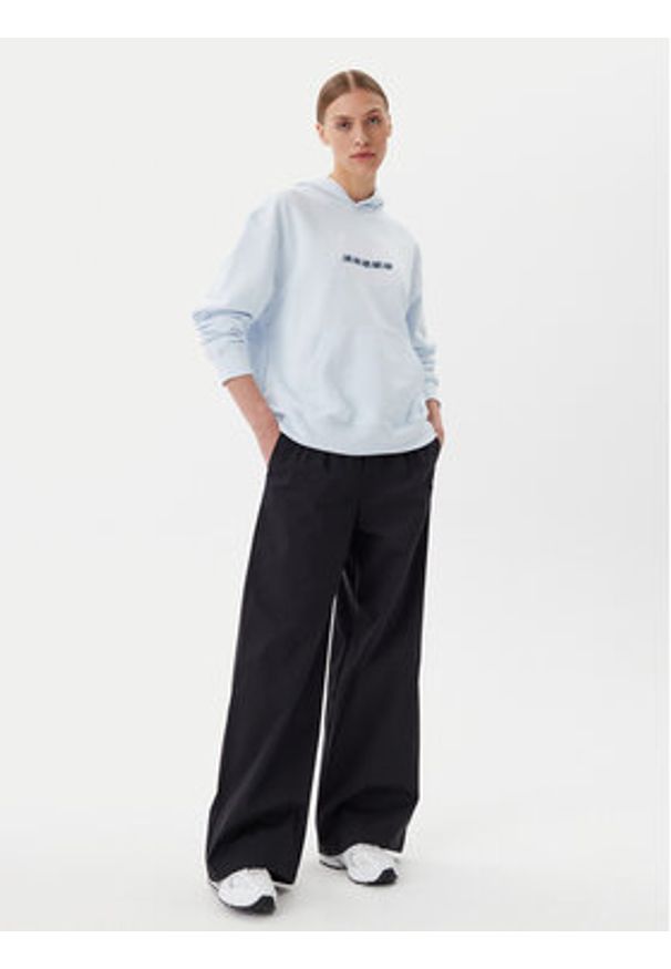New Balance Spodnie materiałowe Boylston WP51538 Czarny Relaxed Fit. Kolor: czarny. Materiał: bawełna
