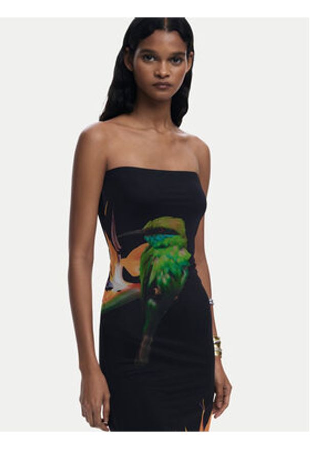 Desigual Sukienka letnia Colibri 25SWMK16 Czarny Slim Fit. Kolor: czarny. Materiał: syntetyk. Sezon: lato
