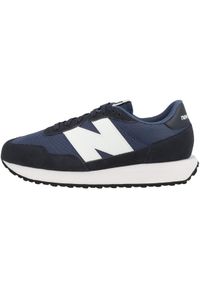 Buty do chodzenia New Balance 237. Zapięcie: sznurówki. Kolor: niebieski. Materiał: skóra, tkanina, materiał. Szerokość cholewki: normalna. Sport: turystyka piesza