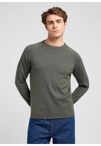 Lee - MESKI SWETER LEE CLEAN RAGLAN SWEATER OLIVE GRAY 112370537. Długość rękawa: raglanowy rękaw #1