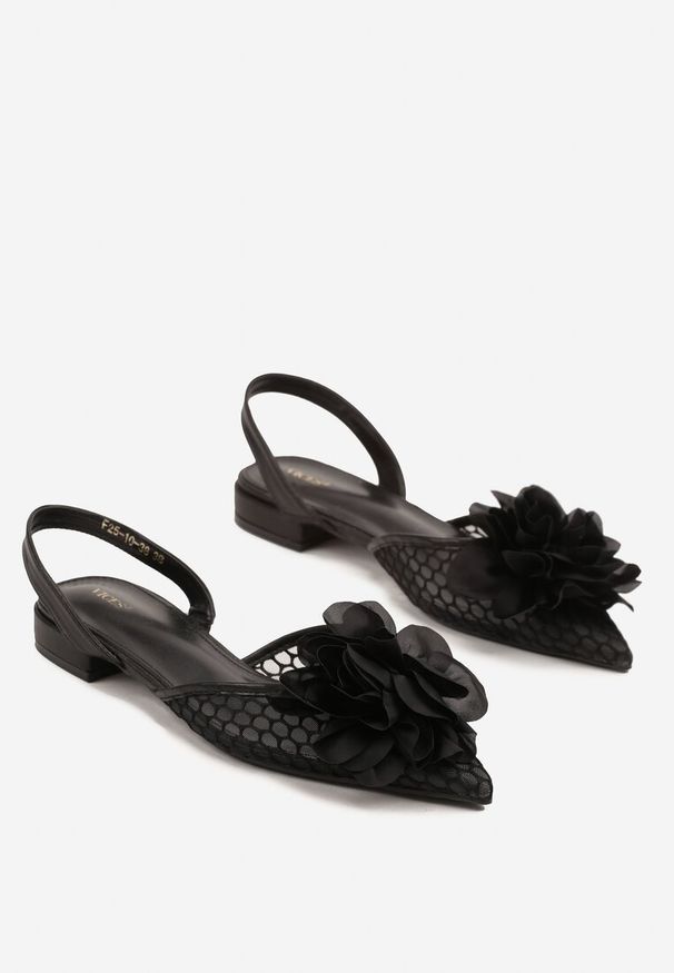 Renee - Czarne Sandały Vices Slingback z Siateczkową Cholewką Ozdobione Kwiatem 3D Lilivora. Okazja: na co dzień. Zapięcie: sprzączka. Kolor: czarny. Wzór: kwiaty, aplikacja. Sezon: lato. Styl: elegancki, casual, klasyczny