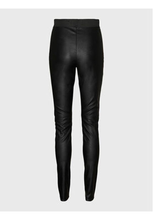 Vero Moda Spodnie z imitacji skóry Storm 10270787 Czarny Slim Fit. Kolor: czarny. Materiał: skóra