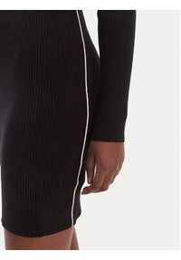 Tommy Jeans Sukienka dzianinowa DW0DW21914 Czarny Regular Fit. Kolor: czarny. Materiał: syntetyk #5