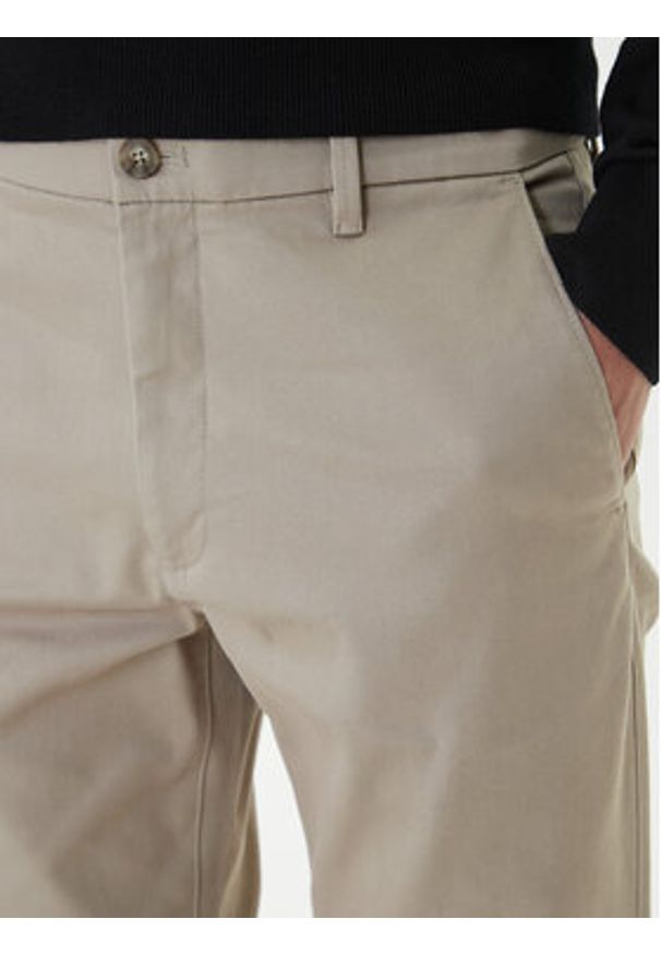 Calvin Klein Chinosy LV040EM633 Beżowy Slim Fit. Kolor: beżowy. Materiał: bawełna
