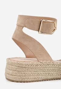 Born2be - Ciemnobeżowe Sandały VICES na Grubej Podeszwie z Plecionki z Paskiem z Klamerką Jakelise. Okazja: na co dzień. Zapięcie: pasek. Kolor: beżowy. Materiał: len. Sezon: wiosna, lato. Styl: casual #9