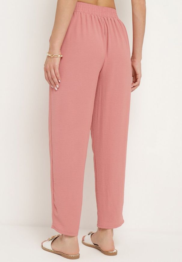 Born2be - Ciemnoróżowe Spodnie z Gumką i Sznurkiem w Talii z Kieszeniami i Wysokim Stanem Dimattia. Okazja: na co dzień. Stan: podwyższony. Kolor: różowy. Długość: długie. Styl: casual, elegancki