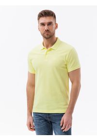 Ombre Clothing - Zestaw koszulek męskich polo z dzianiny pique 3-pak - mix V14. Okazja: na co dzień. Typ kołnierza: polo. Kolor: pomarańczowy. Materiał: dzianina. Wzór: haft, aplikacja. Sezon: wiosna, lato. Styl: klasyczny, sportowy, wizytowy, casual #4