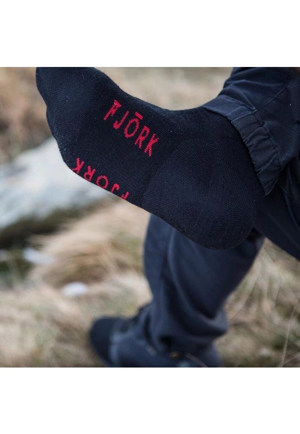 FJORK MERINO - Skarpety Merino Classic Cut - zestaw 3 par. Kolor: czarny. Materiał: poliamid, wełna, elastan. Sport: bieganie