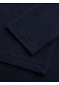 Ombre Clothing - Męski longsleeve BASIC z kołnierzykiem polo – granatowy V3 OM-POBL-0114 - XXL. Okazja: na co dzień, do pracy. Typ kołnierza: polo. Kolor: niebieski. Materiał: bawełna, dzianina. Długość rękawa: długi rękaw. Wzór: ze splotem. Styl: elegancki, casual