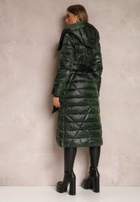 Renee - Ciemnozielona Kurtka za Kolano z Wiązanym Paskiem i Kapturem Feome. Okazja: na co dzień. Kolor: zielony. Materiał: tkanina. Styl: casual, klasyczny #3