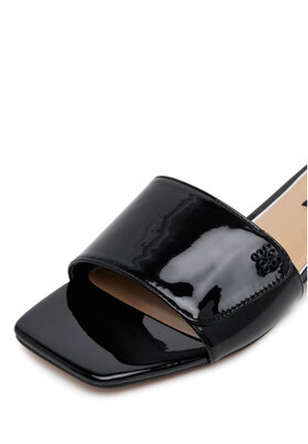 Nine West Klapki S4SH1847-01 Czarny. Kolor: czarny. Materiał: materiał, syntetyk