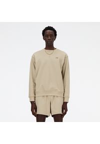 Bluza męska New Balance MT41506SOT – beżowa. Kolor: beżowy. Materiał: bawełna, tkanina, dresówka. Wzór: aplikacja, napisy, haft