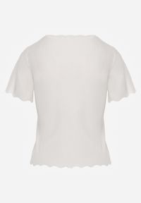 Born2be - Biała Bluzka Dzianinowa z Krótkim Rękawem Bellalanie. Kolor: biały. Materiał: dzianina. Długość rękawa: krótki rękaw. Długość: krótkie #4