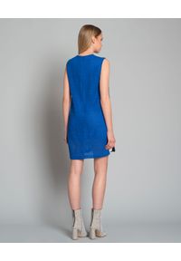 Pinko - PINKO - Sukienka z fakturą. Kolor: niebieski. Materiał: tkanina. Długość rękawa: na ramiączkach. Wzór: ażurowy