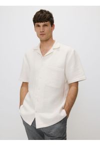 Reserved - Muślinowa koszula comfort fit - biały. Kolor: biały #1