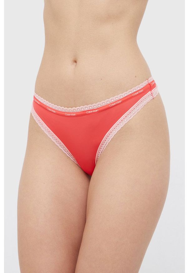 Calvin Klein Underwear - Stringi. Kolor: czerwony