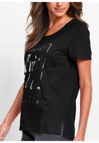 T-shirt bonprix czarno-srebrny. Kolor: czarny. Wzór: nadruk. Styl: elegancki #4