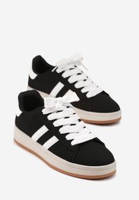 Born2be - Czarno-Białe Sneakersy z Ozdobnymi Paskami Rilanira. Okazja: na co dzień. Zapięcie: pasek. Kolor: czarny. Materiał: jeans. Wzór: paski #6