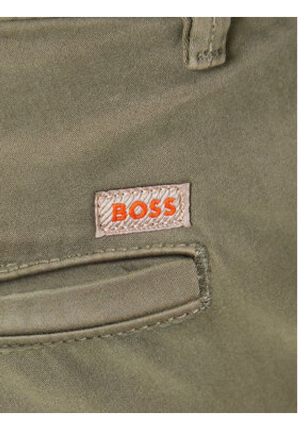 BOSS Chinosy 50510933 Zielony Slim Fit. Kolor: zielony. Materiał: bawełna