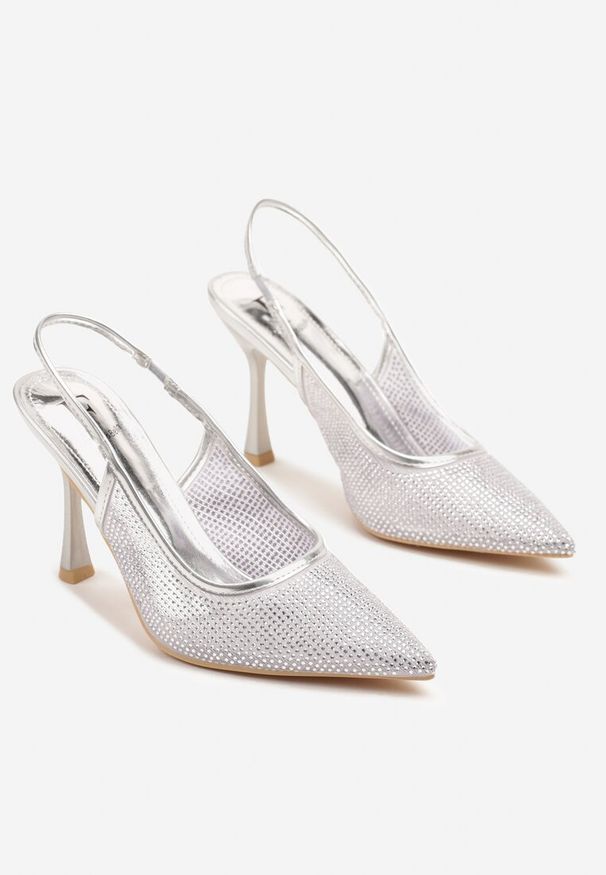 Renee - Srebrne Sandały Szpilki Slingback z Noskiem w Szpic Zdobione Cyrkoniami Zenvia. Okazja: na spotkanie biznesowe, do pracy, na imprezę. Kolor: srebrny. Wzór: aplikacja. Obcas: na szpilce. Styl: wizytowy, biznesowy