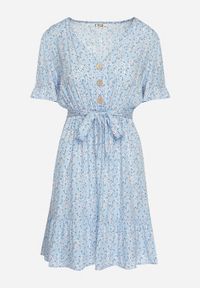 Born2be - Niebieska Sukienka Mini z Wiskozy Ozdobiona Falbanką w Kwiatowy Wzór Ravenina. Okazja: na randkę, na co dzień. Kolor: niebieski. Materiał: wiskoza. Wzór: kwiaty, aplikacja. Typ sukienki: proste. Styl: casual. Długość: mini #2