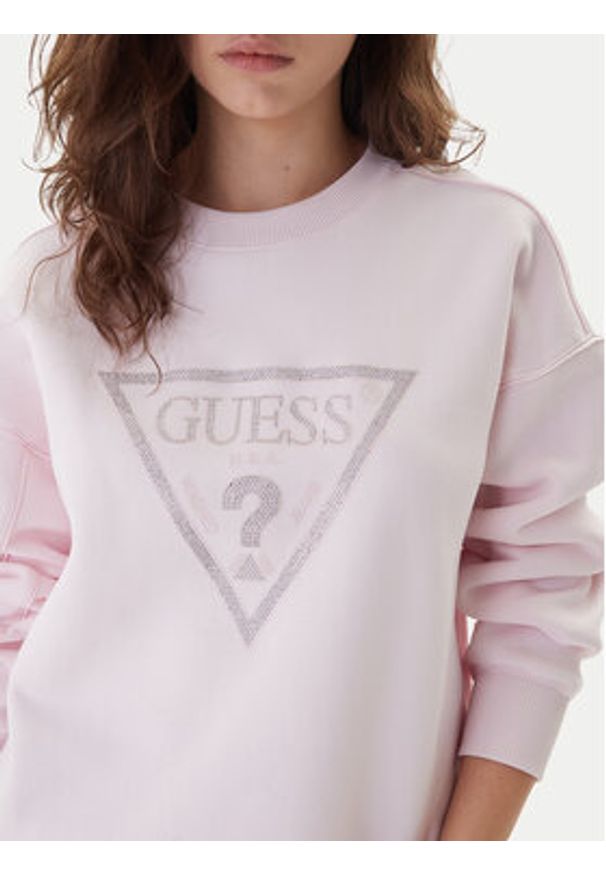 Guess Bluza W6RQ16 KB681 Różowy Regular Fit. Kolor: różowy. Materiał: bawełna, syntetyk
