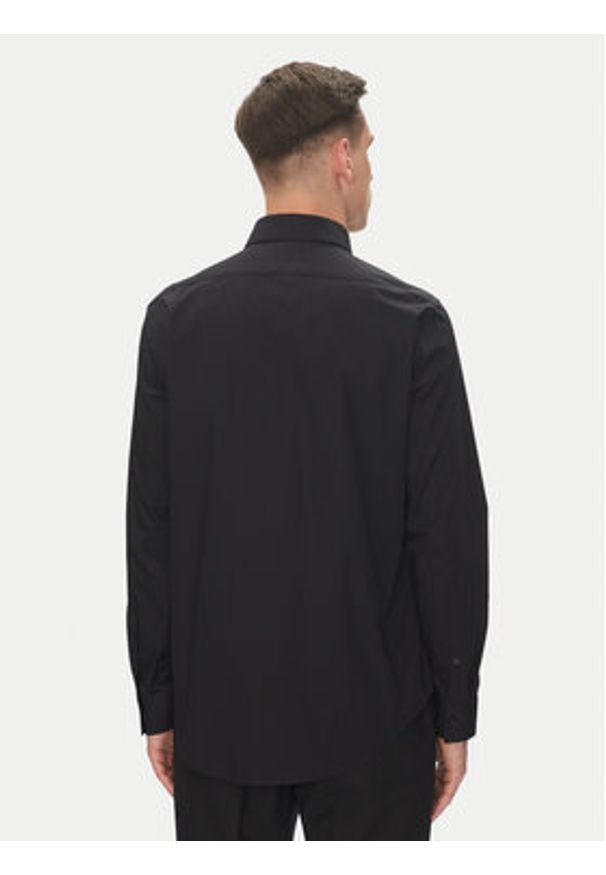 Calvin Klein Koszula Essential LV019EU001 Czarny Regular Fit. Kolor: czarny. Materiał: bawełna