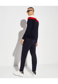 MONCLER - Wełniany sweter z logo. Okazja: na co dzień. Kolor: czerwony. Materiał: wełna. Styl: klasyczny, casual, sportowy, elegancki #4