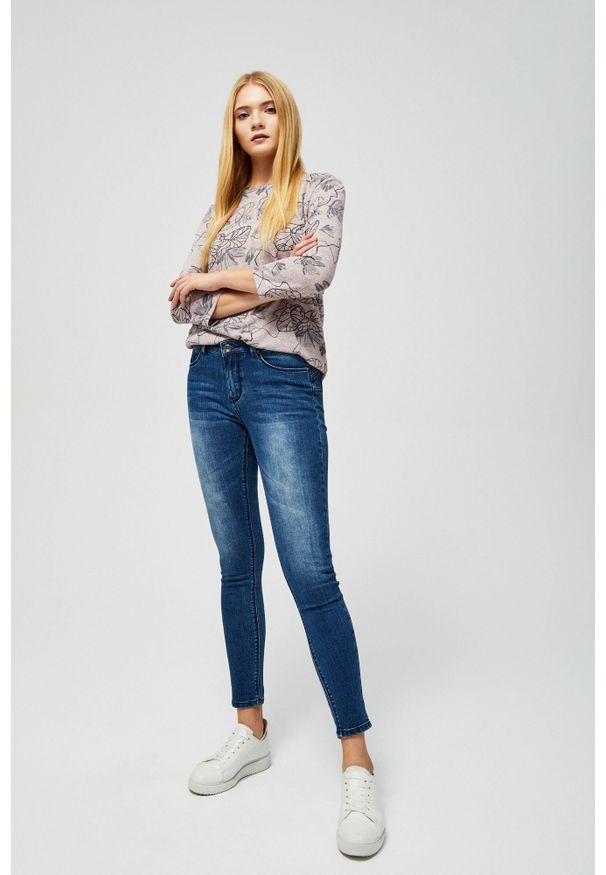 MOODO - Jeansy typu push up modelujące sylwetkę. Stan: podwyższony. Materiał: jeans. Wzór: gładki