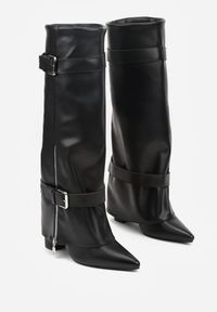 Renee - Czarne Kozaki na Słupku z Cholewką Imitującą Nogawkę ze Sprzączkami Unwedara. Nosek buta: szpiczasty. Zapięcie: sprzączka. Kolor: czarny. Materiał: skóra, materiał. Szerokość cholewki: normalna. Sezon: zima. Obcas: na słupku. Wysokość obcasa: średni #7